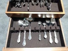 Flatware Oneida Distinction Deluxe Stainless HH  In Box