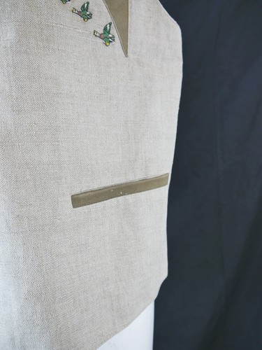 Sagenhaft beige mit Stickerei großartige Herren Weste Trachtenweste Gr.52 - Bild 4 von 6