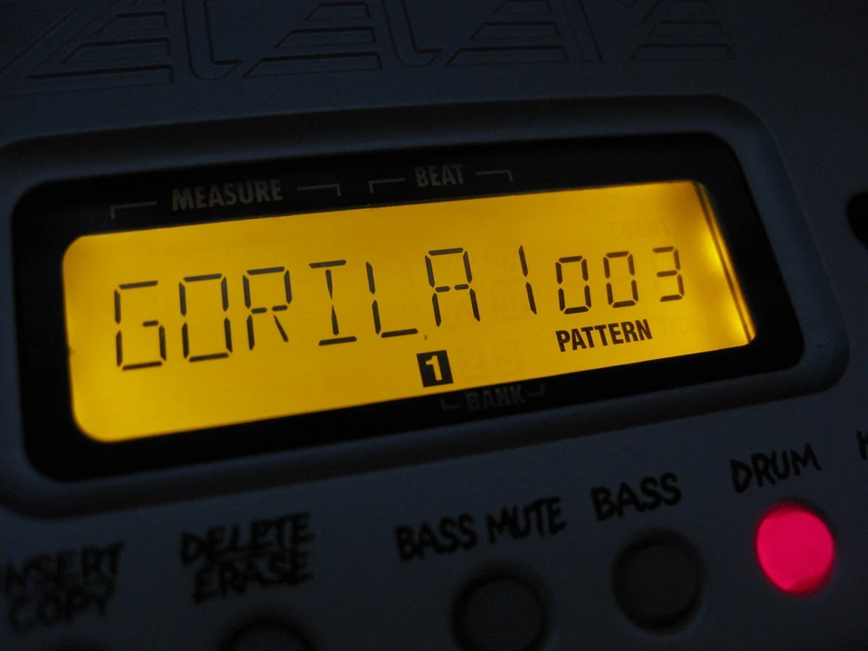 Bajo de percusión para máquina de batería Streetboxx ZOOM SB-246 MUY RARO con fuente de alimentación Foto 2 de 4