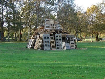 Photo A2 Bonfire in waiting, Bisley Lucas Green/SU9459 The pile of pall c2014