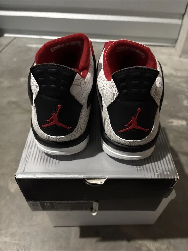 Talla 12 EE. UU. - Air Jordan 4 Retro Blanco Láser Nunca Usado Foto 4 de 4