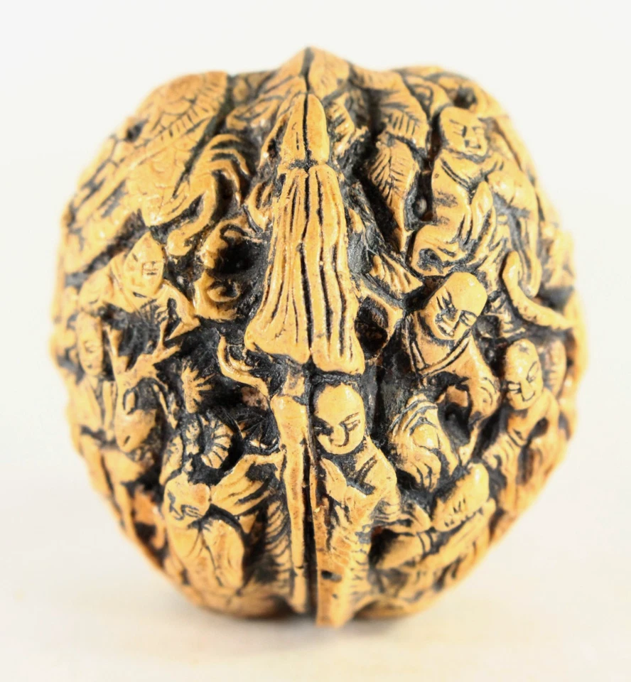 = Винтажный японский лот из двух резных миниатюр из грецкого ореха, одна керамическая и одна натуральная - Изображение 4 из 4