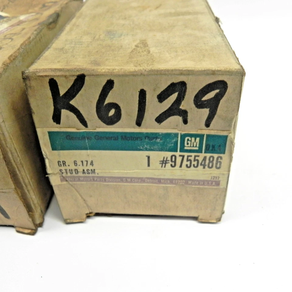 Chevrolet GMC 1971-1984 Camiones Kit de rótula inferior Par GM NOS OEM #K6129 Foto 2 de 4