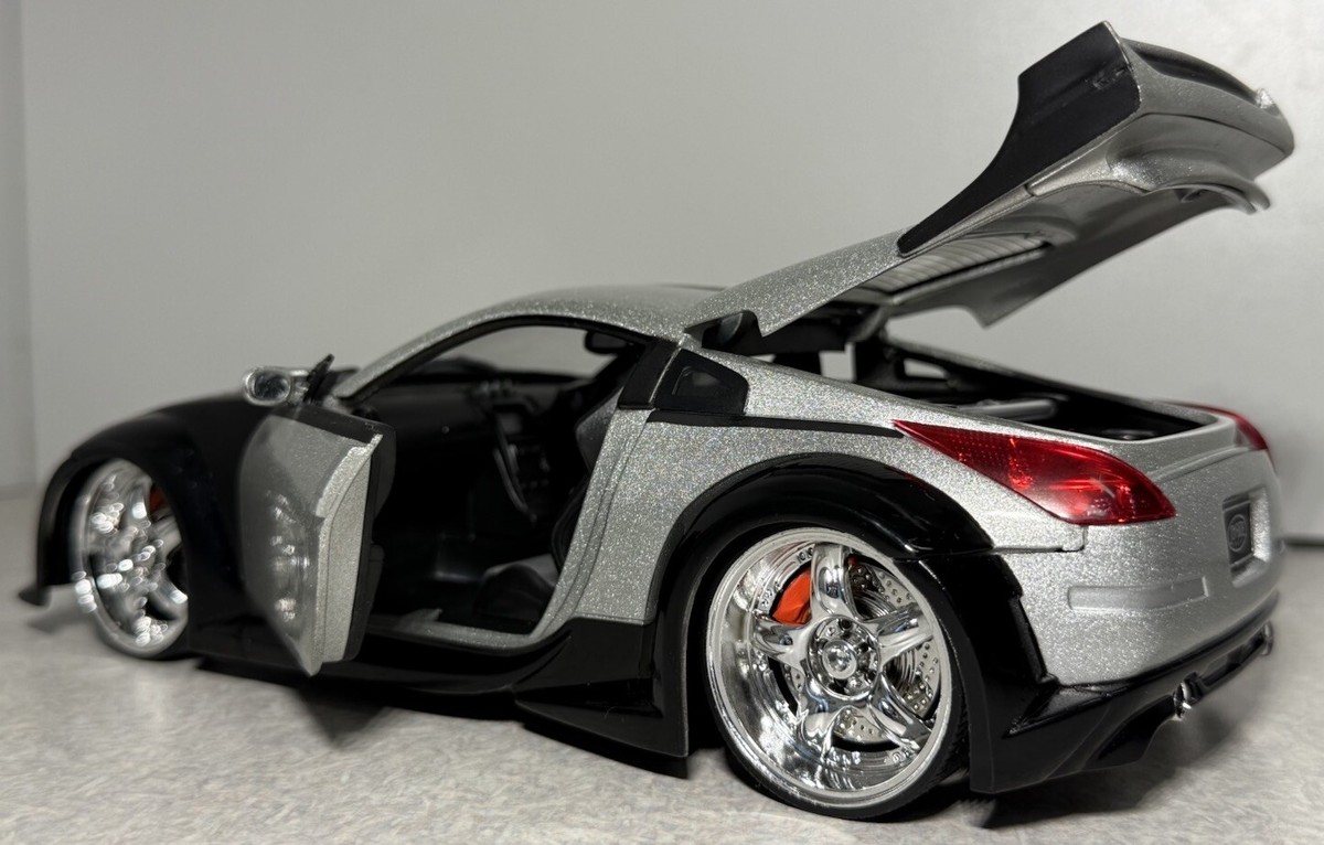 Fast and Furious Tokyo Drift 2006 Nissan 350Z 1:18 Diecast