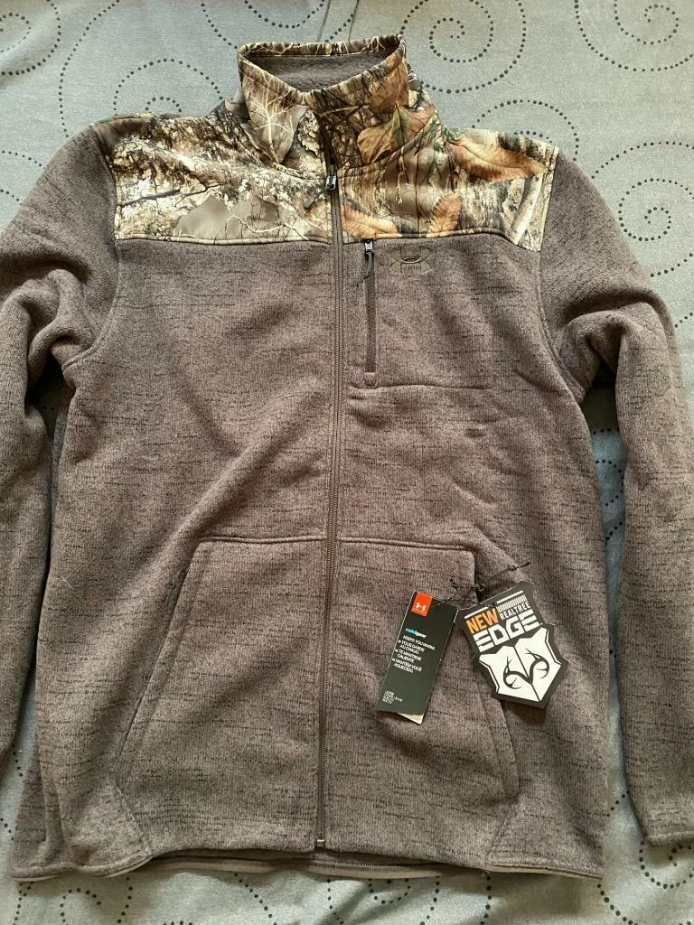 Under armour top coldgear hunting