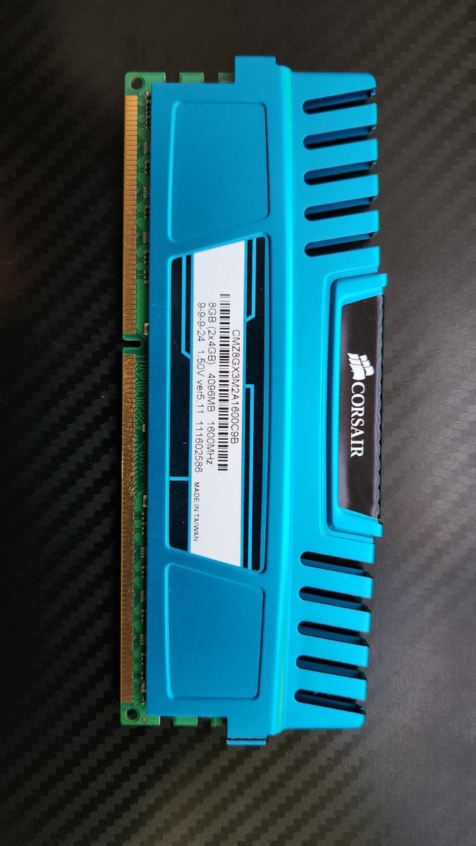 Corsair Vengeance 8 GB (2x4GB) DDR3 1600 MHz DDR3 Dual Channel