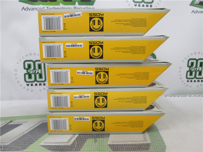 Koss KPH25K Over-Ear Headphones 3.5mm 32 Ohms In-Line Volume Control Lot of 5