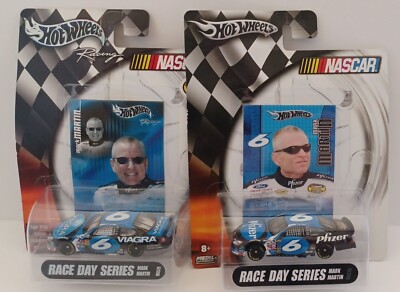 2 Pc Hot Wheels Racing NASCAR # 6 Mark Martin Viagra, Pfizer 1:64