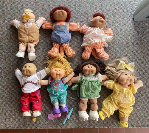 Vtg Lot of 7 Cabbage Patch Dolls & Koosas PLUS Shoes, Clothes, Accessories