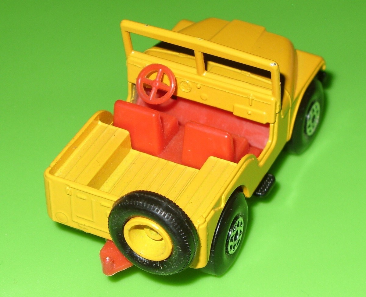イギリスSuperfast製　72番　standard JEEP Matchbox Superfast / 72 Orange Yellow Standard Jeep in Type