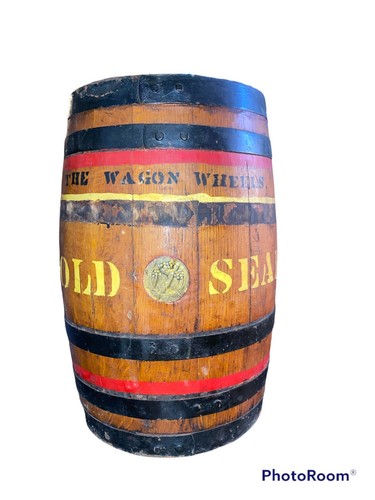 Vtg The Wagon Wheel Restaurant Gold Seal Champagne Oak Cask Anne Arundel County