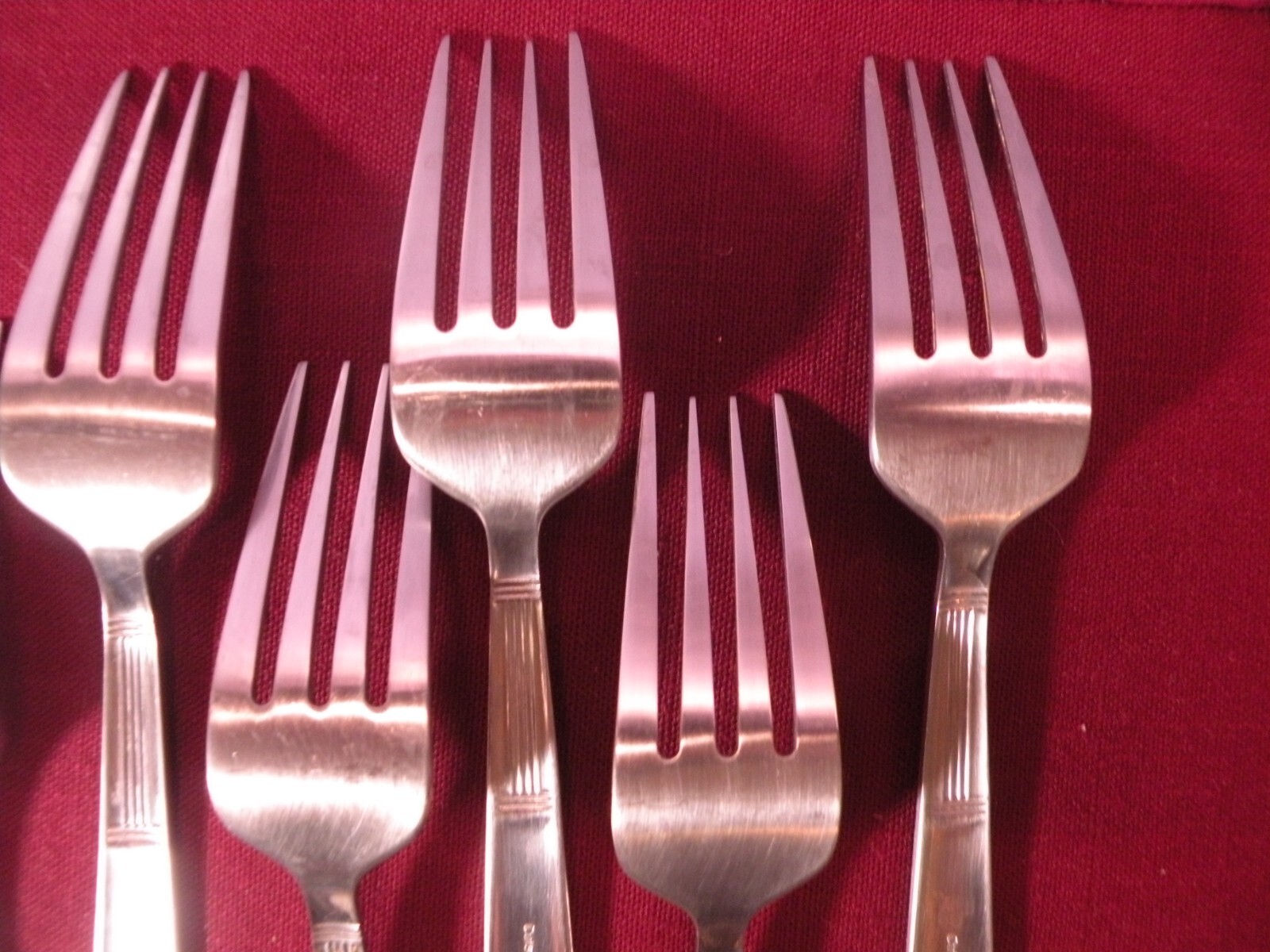 Set Of 7 Cuisinart 18/0 Stainless Silverware SYMMETRY Salad Forks 7 3/8 GG1