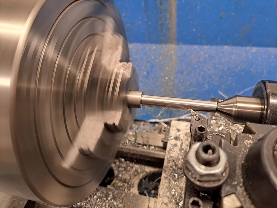 Pistola de aire comprimido AV Avenge X / Avenger, cañón Lothar Walther, 1/2"-20, 23,8" y kit de cubierta Foto 3 de 4