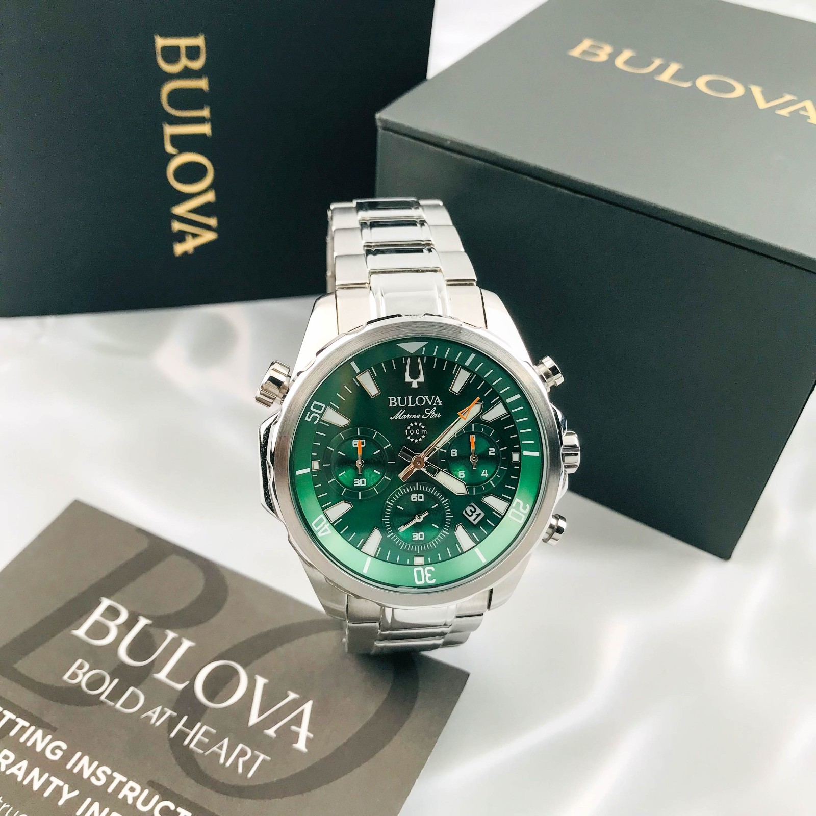 Reloj de cuarzo Bulova Marine Star 96B396 esfera verde cronógrafo acero para hombre 43 mm