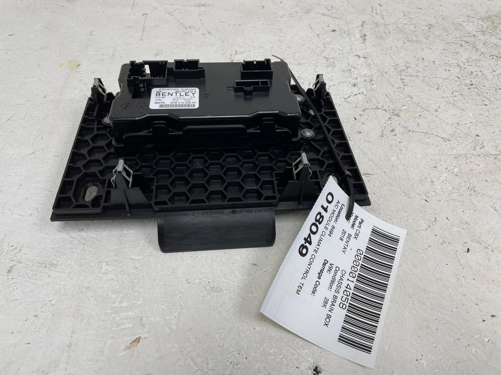 2016-2020 BENTLEY BENTAYGA A/C MODULE CLIMATE CONTROL TEMPERATURE UNIT OEM