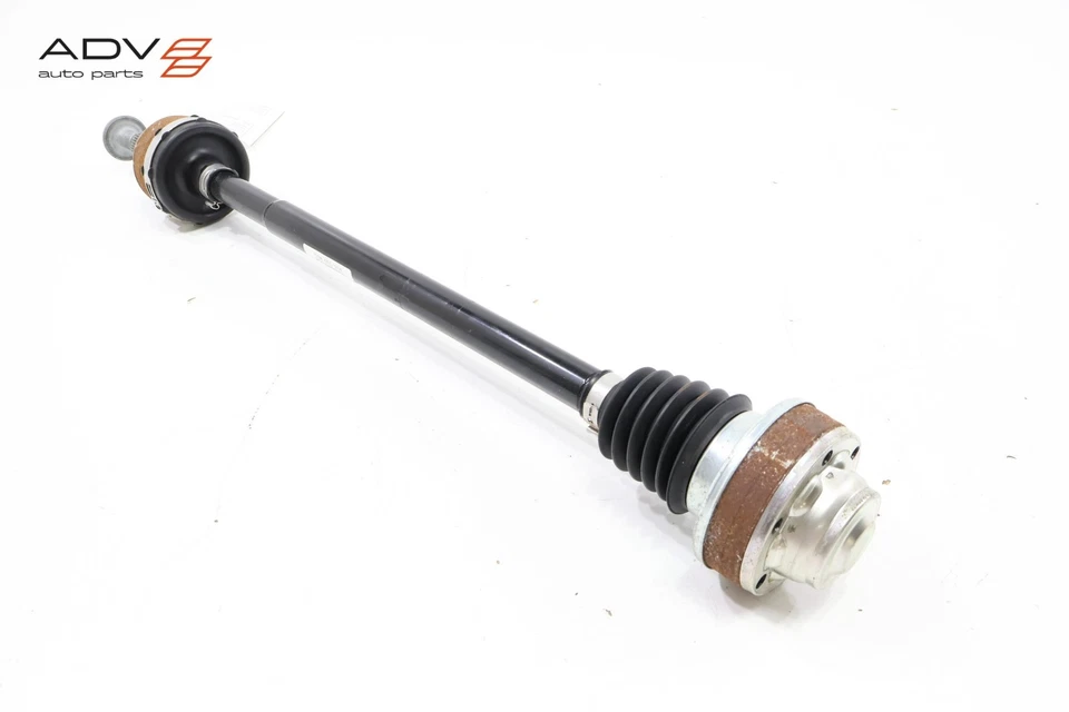 Volkswagen Taos 4Motion 2025 eje trasero derecho del lado del pasajero eje medio eje OEM Foto 2 de 4