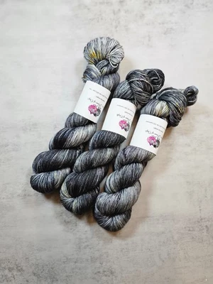 Sw Merino Seide Kaschmir Garn, 4-ply, Griffweise Gewicht, 100 G, Monolog - Bild 1 von 4