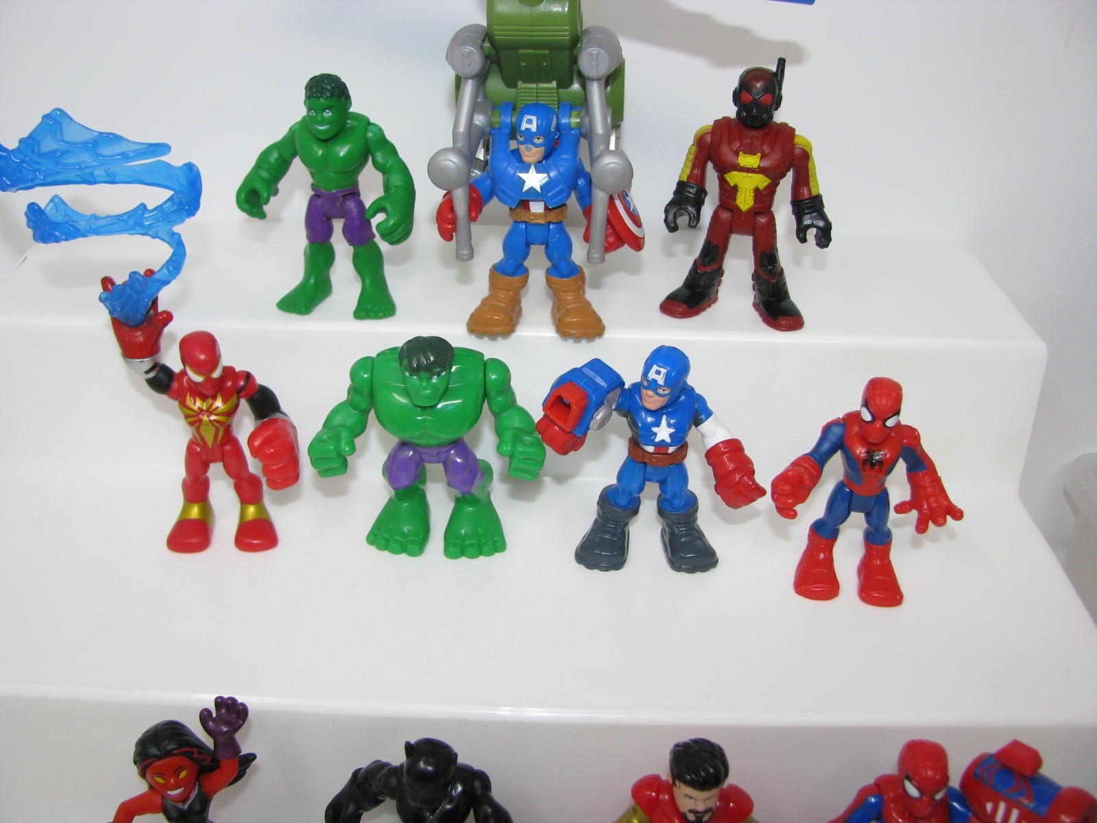 Marvel Super Hero Squad Spider-Man Iron Man Hulk Black Panther  2.5" Figure thumbnail 3