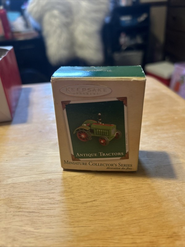 2004 Hallmark Keepsake Green Antique Tractor Die-Cast Miniature Ornament 