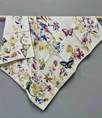 35''x35''Floral Birds Print Pure Mulberry Twill Jacquard Double-sided Silk Scarf