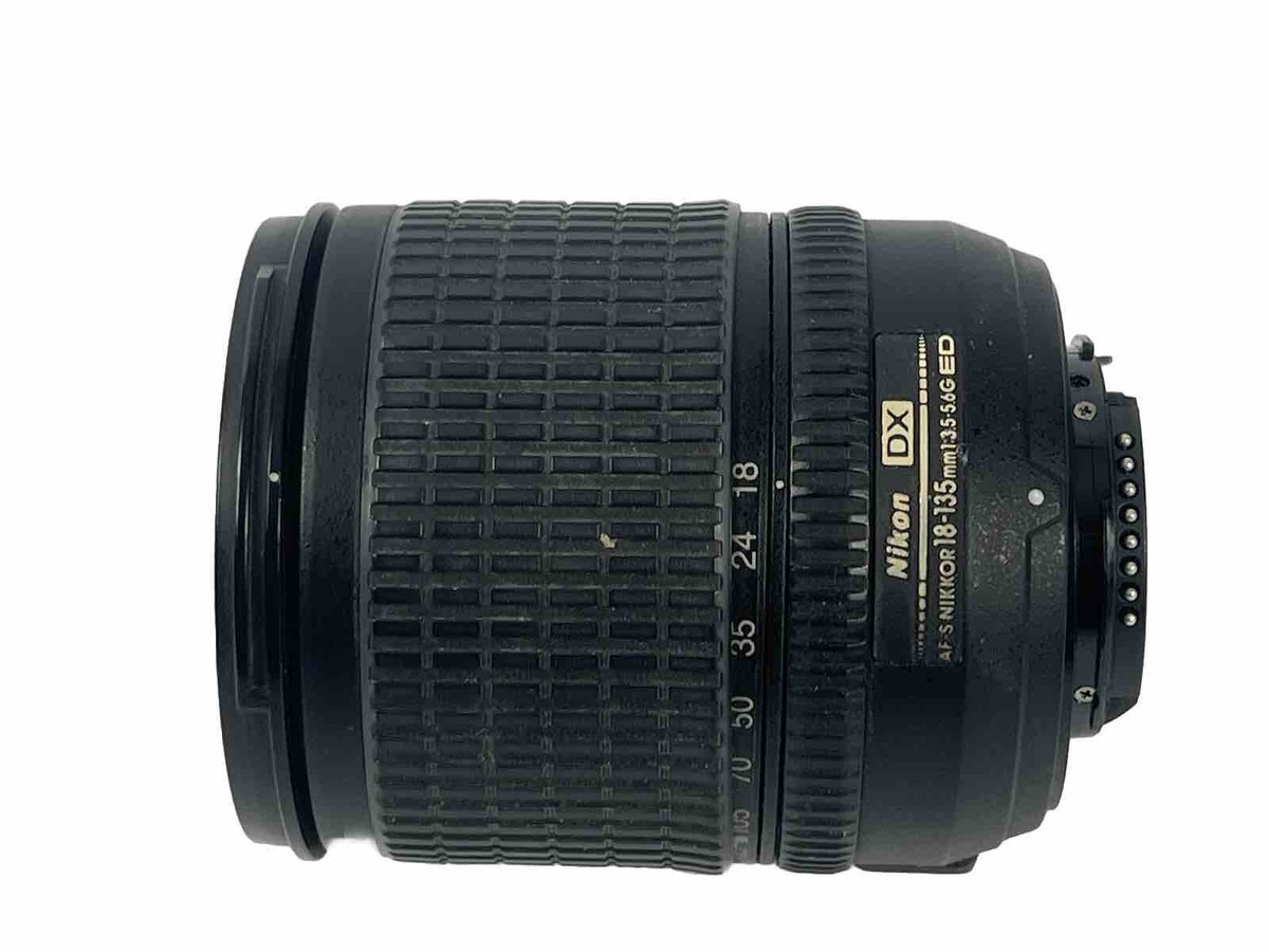 Nikon Nikkor AF-S 18-135mm f3.5-5.6 G ED DX IF Lens AFS With Front