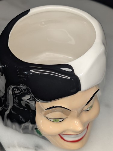 ✅ NEW ‼️ Disney Cruella Deville 101 Dalmatians Coffee Mug Tea Cup 🔥Halloween - Picture 6 of 8