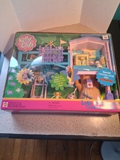W1 2002 KELLY CLUB LOTS OF SECRETS CLUBHOUSE PLAYSET - 88923 - ORI BOX UNOPENED