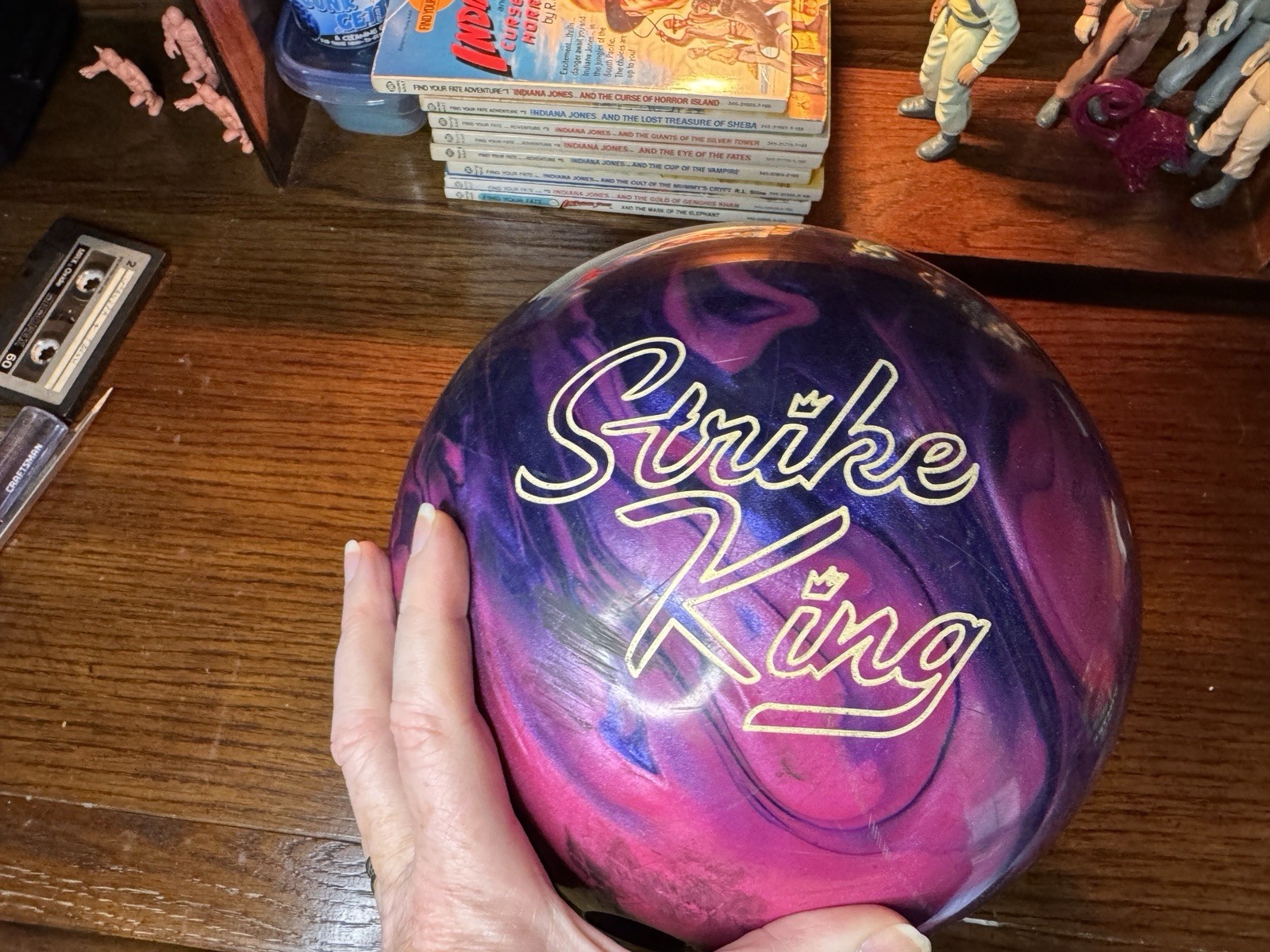 Brunswick Strike King Pink Purple Pearl 16 lb Bowling ball