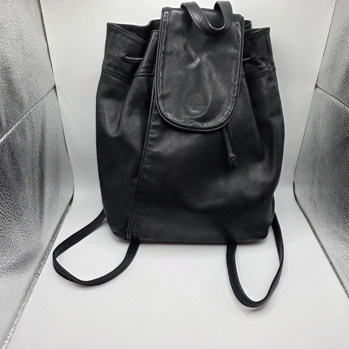 Marco Buggiani Black‎ Leather Backpack Made in Italy Vintage Drawstring Flap Bag Vintage Marco Buggiani Bag Made in Italy Black Leather  main image 3