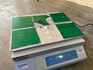 Thermo Scientific MaxQ 416 HP Benchtop Orbital Platform Shaker Stirrer SHKE416HP