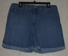 EXCELLENT WOMENS Gloria Vanderbilt FIVE POCKET DENIM "AMANDA" SHORT SIZE 14