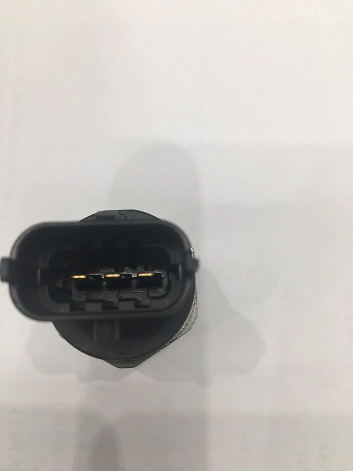 BOSCH MOTORSPORT. 0261545053 PRESSURE SENSOR  - Image 3 of 4