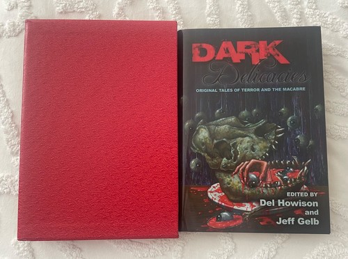 DARK DELICACIES CEMETERY DANCE 2011. Deluxe SIGNIERTE LIMITED EDITION MIT SCHUBER