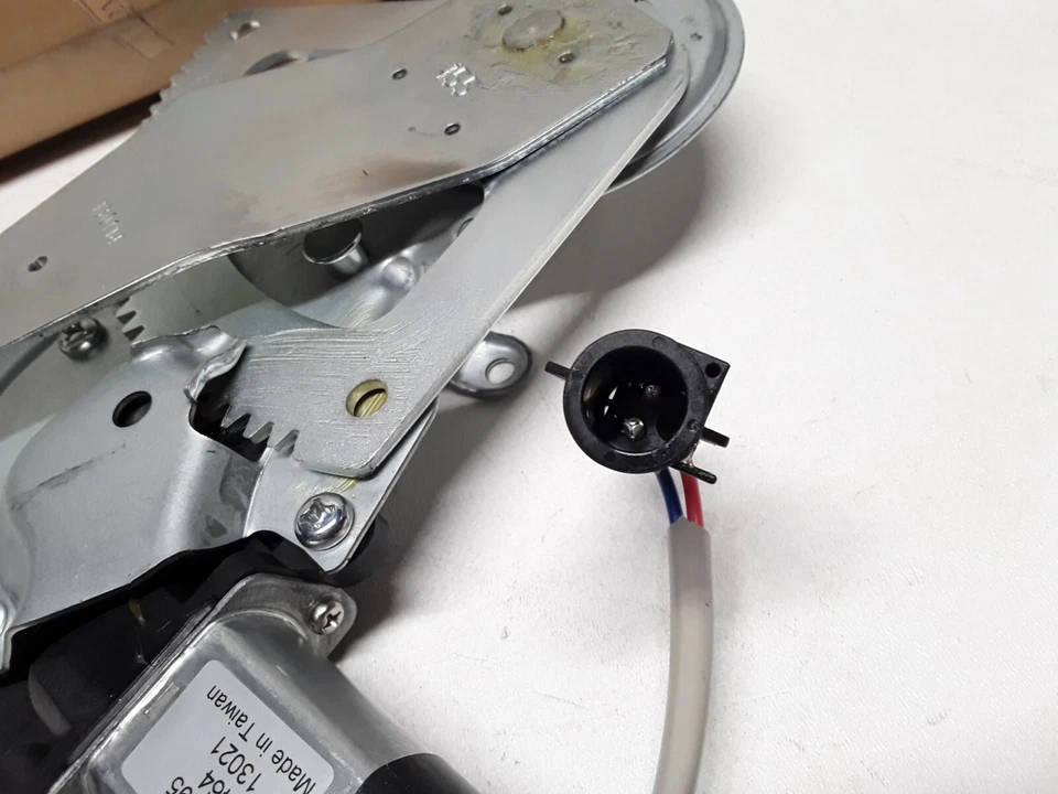 Motor de ventana eléctrica y regulador trasero derecho para Explorer Sport Trac 2003-2005 Foto 3 de 4