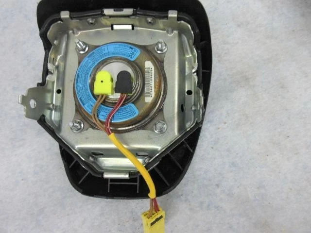 HONDA ACCORD COUPE / SEDAN O 8 - I 2 LEFT BLACK Airbag steering wheel LH DRIVER - Image 4 of 4