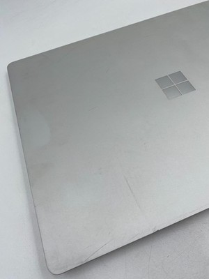 Microsoft Surface Laptop 1769 i5-7200U 2.6GHz 4GB DDR4 128GB SSD