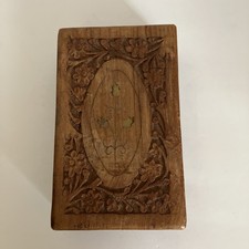 Vintage Wooden Hand Carved Hinged Jewelry/Trinket Box Floral Design Brass Inlay