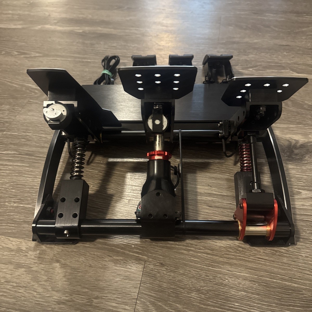 PC用ゲームコントローラー・コンバーター FANATEC ClubSport Pedals s-l1200.jpg
