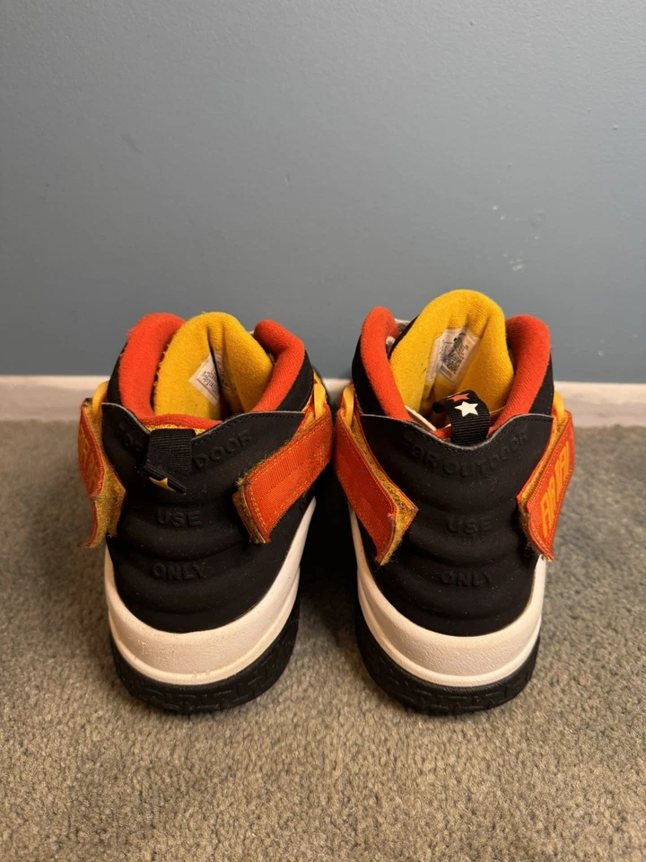 Pistolas de rayos Nike Air Raid Roswell negras doradas blancas talla 10,5 m usadas (DD9222-001) Foto 4 de 4