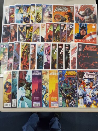 New Avengers Mixed Lot of 31 F/VF Comics Bendis Will Combine Shipping - Picture 1 of 1