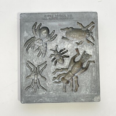 1992 Toymax Magic Maker Creepy Crawler Thingmaker Toy Mold Cricket Spider Roach