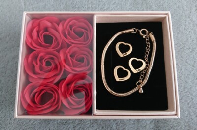 Flower And Heart Name Bracelet Gift Set PERSONALISED, FINLAY, TOBY & EMILY