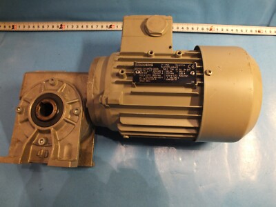 Siemens 1LA7070-6AA12 Motor & TOS ZNOJMO Typ MRT-40 i-20 Reduzierstück
