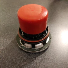 Brand New Front Locking Hub  OE#5C3Z-3B396-AA fits Ford F250 F350 F450 2005-2010