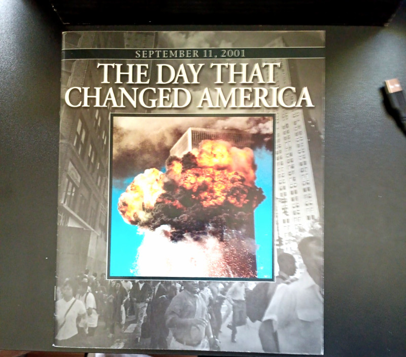 Vintage September 11 2001 The Day That Changed America Magazine CGC 6.0. Pop 1! 