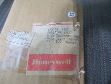 Honeywell VP525A1101 Pneumatic Valve NEW! 1/2 inch