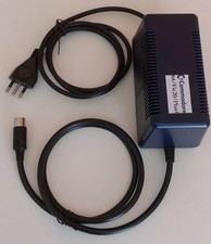 C64 PSU Commodore 64 VIC20 PLUS4- Alimentatore C64 VIC20 PLUS4 NUOVO SWITCHING