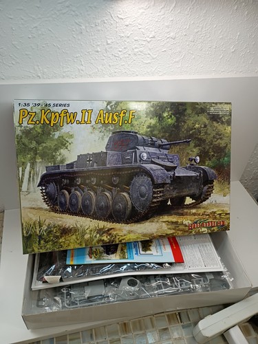 Kit Modèle 1/35 Pz.Kpfw.IV Ausf.D Dragon - Char Allemand à Monter (3 En 1) | Neuf