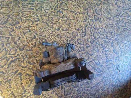 VW GOLF V 1K1 Bremssattel vorne links 2.00 Diesel 103kw 2005 18243459