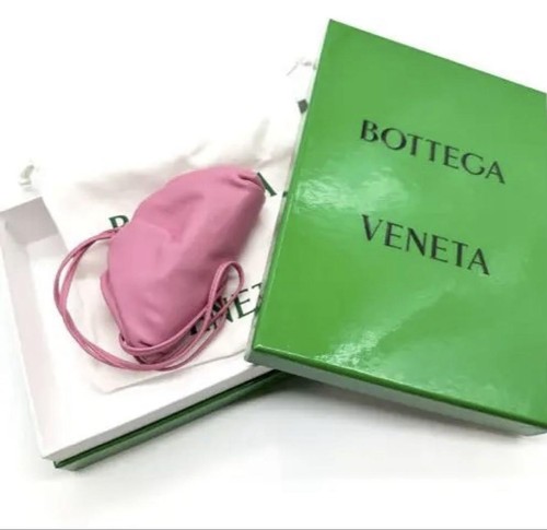 Bottega Veneta Pink Gathered Pouch with Storage Bag Handmade Used - Picture 2 of 8
